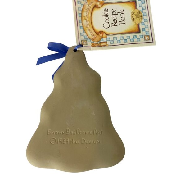 Vintage Brown Bag Cookie Art Stoneware Mold Recipe Book Happy Birthday Bear 1989 - Picture 2 of 2